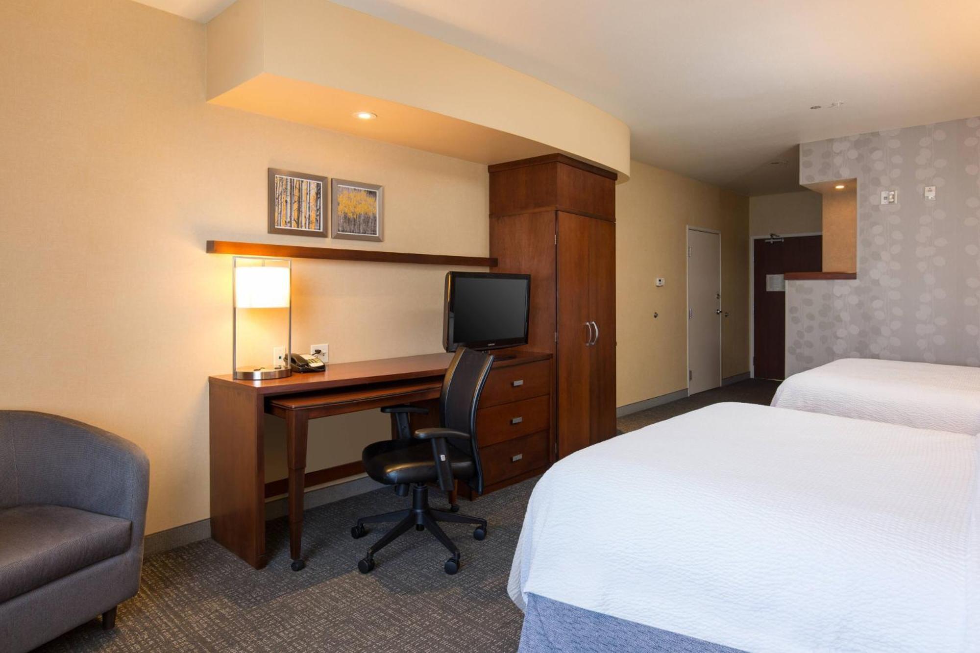 Courtyard By Marriott Ontario Rancho Cucamonga Hotel Ngoại thất bức ảnh
