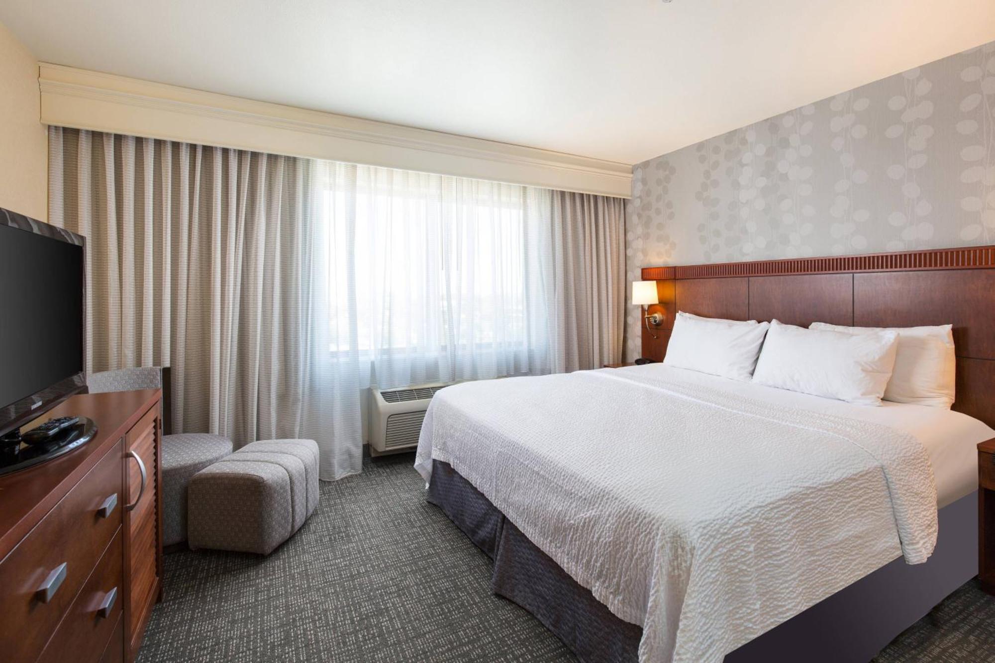 Courtyard By Marriott Ontario Rancho Cucamonga Hotel Ngoại thất bức ảnh