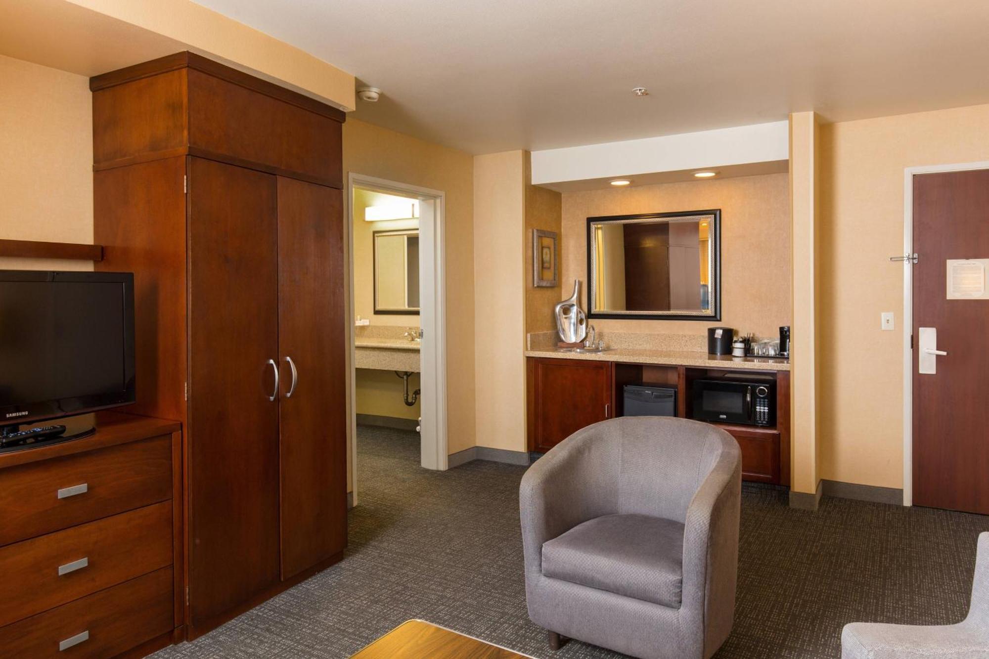 Courtyard By Marriott Ontario Rancho Cucamonga Hotel Ngoại thất bức ảnh